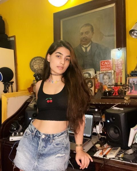 Services | Escorts In Bahrain +919910499063